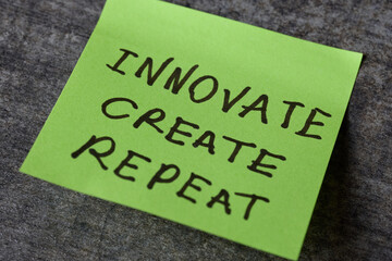 Inspiring words on a sticky note for motivation