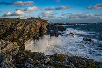 Obraz premium sunset at Porth dafarch on the Isle of Anglesey