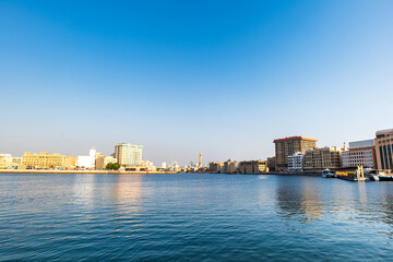 Obraz premium Dubai Creek waterfront view around the historic Old Quarter of Dubai, UAE