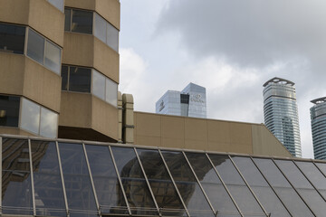 Obraz premium view of Delta hotel sign at the top of 75 Lower Simcoe St, Toronto