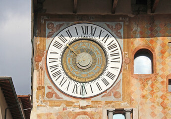 l'orologio planetario Fanzago sul Palazzo del Comune di Clusone (Val Seriana, Bergamo)