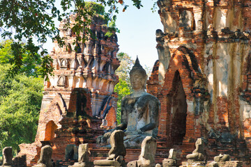 ワット プラ マハータート　วัดมหาธาตุ　Buddha head in the roots of a Bodhi tree