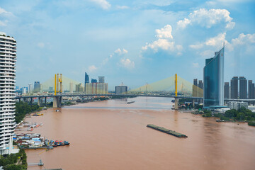 チャオプラヤー川とプミポン1世橋　Chaophraya River with Bhumibol Bridge　สะพานภูมิพล