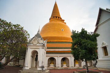 世界一高い仏塔　プラ・パトム・チェーディー　องค์พระปฐมเจดีย์　Phra Pathom Chedi, Nakhon Pathom
