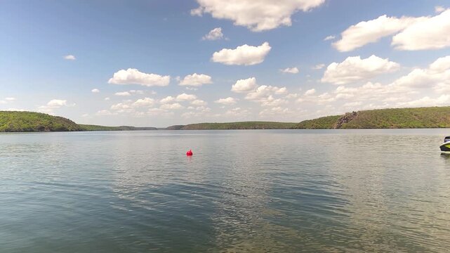 Rio S&atilde;o Francisco entre Alagoas e Sergipe no nordeste brasileiro. 