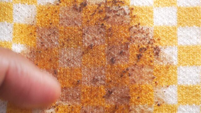 How to remove spice stains from fabric effectively
