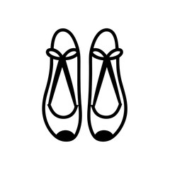 Soft, feminine, minimal icon representing classic ballet flats with a smooth silhouette.