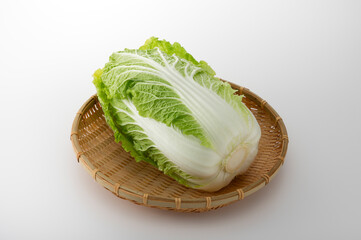 ざるに入った野菜