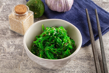 Green raw chuka seaweed salad