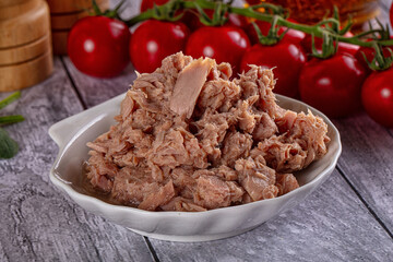 Canned Tuna fish in the bowl