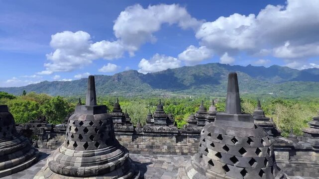 Buddhist Stupa. Borobudur Buddhist Temple is a temple complex of the Mahayana Buddhist tradition in Indonesia. It is located in the central part of the island of Java, near Yogyakarta. UNESCO. 4К	