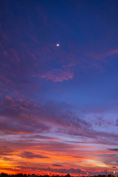 Twilight sky backdrop at sunrise and sunset,like a bright golden and blue sky. The sunrise is decorated with clouds in various shapes, everning,Twilight, Large size, High definition landscape photo