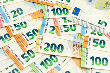 Euro Bargeld mit Geldschein und Banknote