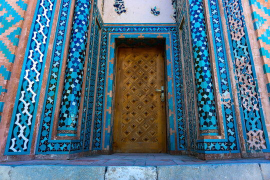 Ancient Barda Mausoleum, Azerbaijan built in 1322.Text translation: Word Allah, 200 times and name of architect Amali Ahmad bin Ayyub al-Hafiz al-Bannai al-Nakhchivani