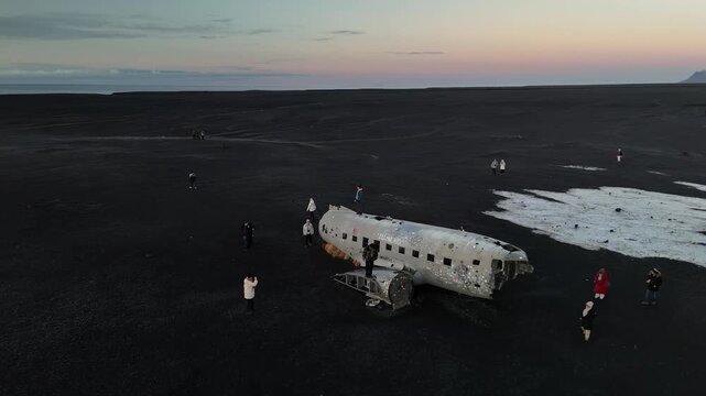 S&oacute;lheimasandur plane crash Iceland DC3 plane