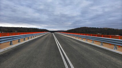 Budować nową drogę 