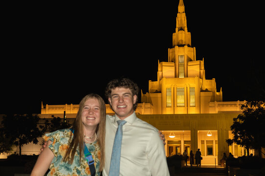 Lds family at a mormon temple from the church of Jesus Christ