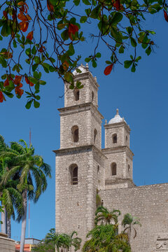Stone Church Towers Rise Against a Clear Blue Sky in Merida