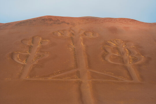 Candelabra of Paracas seen from the Pacific Ocean 
