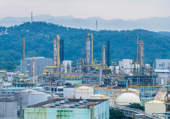 Petrochemical Refinery Complex with Distillation Towers