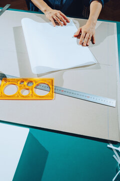 Folding paper 