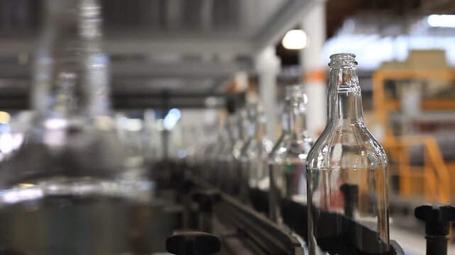 Produ&ccedil;&atilde;o de Garrafas de vidro.