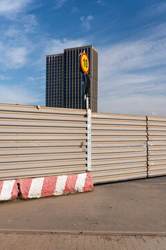 Traffic signal projected on  building.