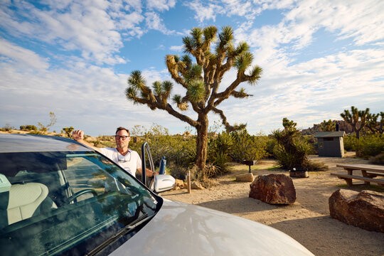Man makes a stop in Joshua Tree National Park
