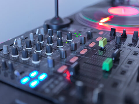 Mixer Controls Light up