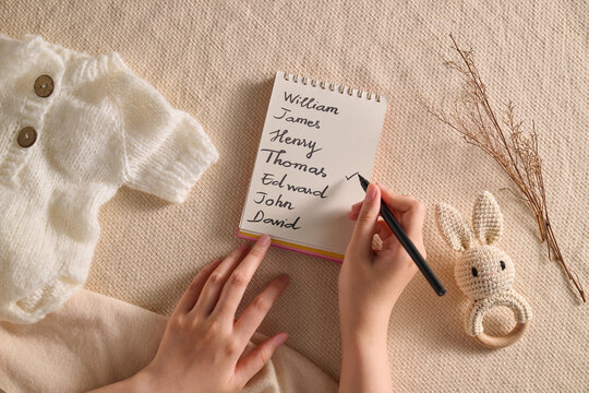 Choosing a baby name