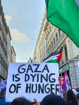 Protest to Raise Awareness of Hunger Crisis in Gaza
