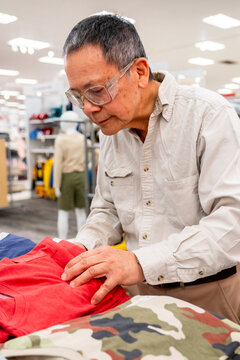 shopping in-store 