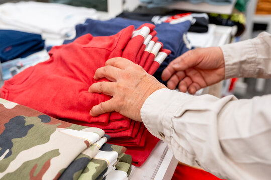 clothing shopping mall