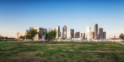Stunning Urban Landscape: A Vibrant City Skyline at Dawn's Early Light