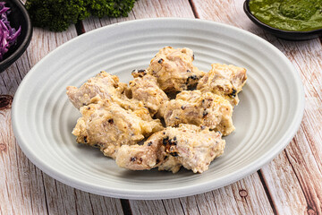 Chicken tikka with cream sauce