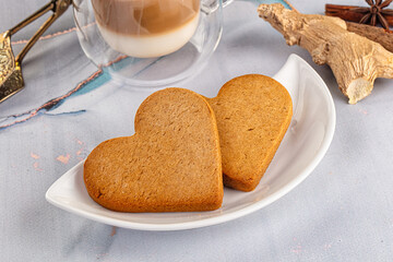 Sweet ginger cookies for snack