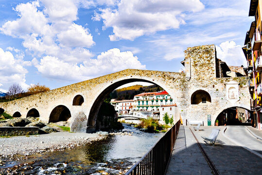 Image of the medieval New Bridge of Camprodon over the Ter River in Ripoll&egrave;s, Girona province, Catalonia, Spain