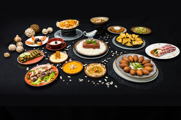 Mesa con comida mixta Libanesa