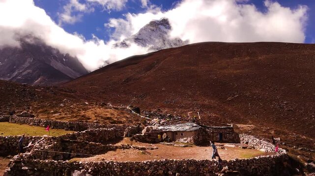 Cinematic Drone Footage of the Everest Base Camp Trek &ndash; Himalayan Trails, Culture, and Mountain Life