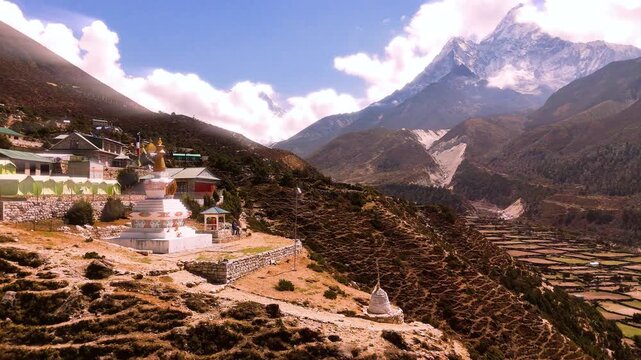 Cinematic Drone Footage of the Everest Base Camp Trek &ndash; Himalayan Trails, Culture, and Mountain Life