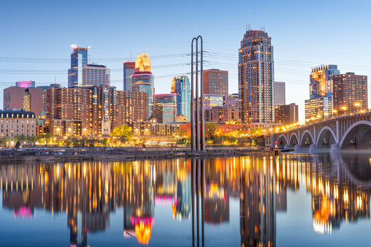 Minneapolis, Minnesota, USA City Skyline on the Mississippi River 2094