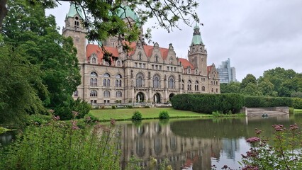Obraz premium New Town Hall (Neues Rathaus) in Hanover, Germany