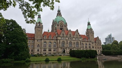 Fototapeta premium New Town Hall (Neues Rathaus) in Hanover, Germany