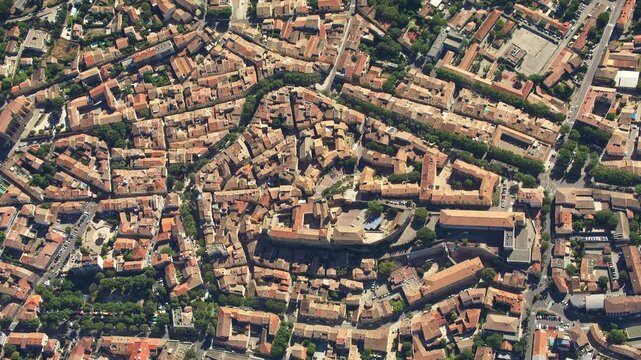 Vue a&eacute;rienne de Salon de Provence