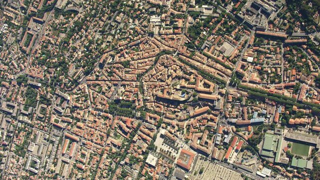 Vue a&eacute;rienne de Salon de Provence