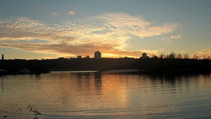 Obraz premium sunset over the river