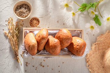 Fresh and healthy buns baked with organic wheat.