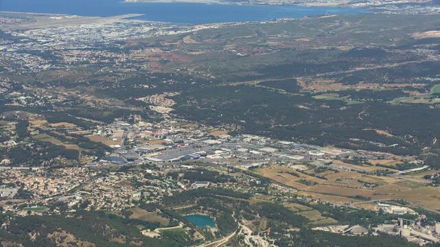 vue a&eacute;rienne de la zone commerciale de Plan de Campagne