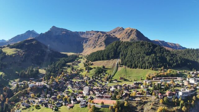 M&uuml;rren is first mentioned in 1257 as Mons Murren (Mount Murren). It was probably an alpine pasture until the settlement of immigrants from L&ouml;tschental shortly after 1300