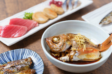 DHAを多く含む食品　日本食　マグロ　秋刀魚　鰯の蒲焼　あん肝　めばるの煮付け　しめ鯖
